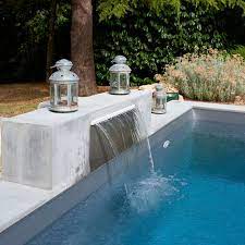 cascade pour piscine lame d eau poitiers piscines carre bleu piscine carre cascade piscine piscine enterree