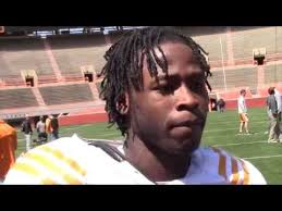 Whatever kamara's initial intentions, his playing style and personality have made him wildly famous. Volreport Alvin Kamara Media Session 4 4 15 Youtube