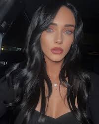 Paige Cope's Instagram, Twitter & Facebook