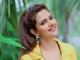 Dalljiet Kaur Photos