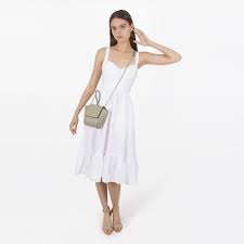 Get the best deals on vegan purse brands and save up to 70% off at poshmark now! 9 Vegan Bags Purses That Prove You Don T Need Leather To Be Stylish