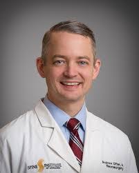 Andrew Utter's Instagram, Twitter & Facebook