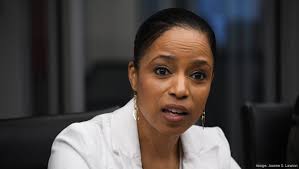 Giant Food sells Fort Washington shopping center