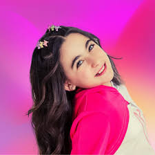 Lara Campos será una de nuestras invitadas especiales en “LA JUNGLA” CDMX!  😍 nos vemos el próximo 28 de abril en el Teatro Metropolitan para  disfrutar RHENNÉ y otras sorpresas más 🥰.