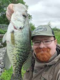 SLABASAURUS! Finally accomplished my goal of catching a White Crappie over  2lbs, and while I was targeting bass at that! 😄Pictures don't do this  thing justice, it was like holding a bass!