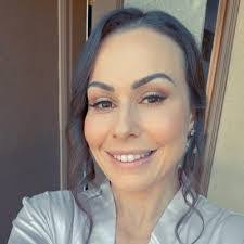 Jessica Olenik's Instagram, Twitter & Facebook