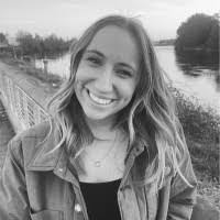 Madeline Michaud's Instagram, Twitter & Facebook