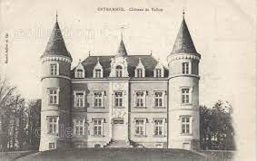 Grande ouverte, la maison de vacances au vallon a été rénovée durant l'été 2001. Entrammes Mayenne Chateau Du Vallon Demeure Privee Tres Privee Carte Postale Cartes Postale