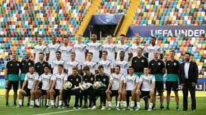 Gelbe karte (spanien) vallejo spanien. U21 Em 2019 Kader Spielplan Ergebnisse Tv Ubertragung Live Stream