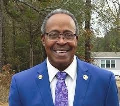 Lori Stripling's Instagram, Twitter & Facebook