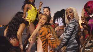 Twerk' video screen grab one more time. : r/CardiB