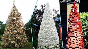 Mungkin tema ini sudah basi tapi tidak masalah daripada tidak sama sekali. Pohon Natal Berikut Ini Terbuat Dari Bahan Tak Biasa Lihat Kreasi Yang Ada Di Toraja Halaman 4 Tribunnews Bogor