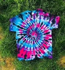 Black And Purple Tie Dye Medium Spiral T Shirt Tie Dye Crafts Tie Dye Diy Tie Dye Patterns Diy