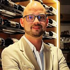 Iván Espada Borrella (@espadabivan) • Instagram photos and videos