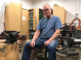 Retired veteran learning creative skills as he pursues second degree