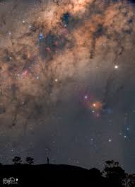 Die spektralklasse, auch spektraltyp genannt, ist in der astronomie eine klassifizierung der sterne nach dem aussehen ihres lichtspektrums. Antares Weltraumbild Des Tages