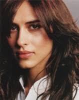 Lisa Peake's Instagram, Twitter & Facebook