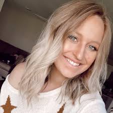 Sara Dawn Clare (@sareyclarey)