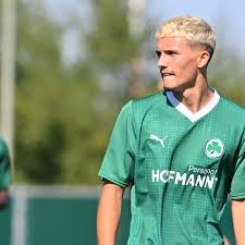 SpVgg Greuther Fürth: Warum Offensiv-Talent Adem Imeri doch nicht bei  Profis des Kleeblatts spielt