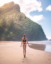 Larsen's beach is a 1.1 mile lightly trafficked out and back trail located near anahola, kauai, hawaii that features beautiful wild flowers and is good for all skill levels. Meine Reisetipps Fur Kauai Travel Blog Voyagefox Net