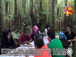 Open until very late night. Restoran Ipoh Nasi Lemak Ayam Kampung Ipoh Perak Youtube