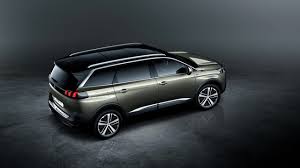Den bisherigen peugeot 5008 übertrifft das suv von 2017 um elf zentimeter in der länge. 2017 Peugeot 5008 Debuts As Seven Seat Suv