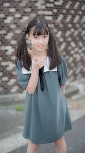 pin oleh ๑ w ๑ di 橋本環奈 wanita pakaian kecantikan