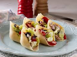 Salada light de macarrão - Lucilia Diniz