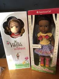 American Girl- Wellie Wishers Kendall and Willa 5 outfits doll carrier huge  lot