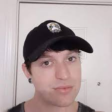 Sarah Wargo's Instagram, Twitter & Facebook