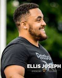 𝐀𝐧𝐝𝐫𝐞𝐰 𝐂𝐥𝐞𝐚𝐯𝐞𝐫 (@BrisVADAR)