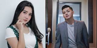 Keyakinan dory semakin diperkuat saat dirinya memosting foto dirinya sedang mengucapkan selamat. Berawal Dari Project Bareng Hingga Menikah Ini Profil Dory Harsa Suami Nella Kharisma Infopena Com