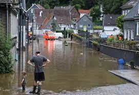 Und damit verbreitert sie die grundlage für all jene, die historisch arbeiten. Hochwasser Hilfe Fur Betroffene Wird Koordiniert Das Solingenmagazin