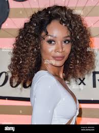 Justin bieber full length hi-res stock photography and images