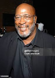 Jack Jason, guest and Marlee Matlin during Cure Autism Now Celebrates...  News Photo