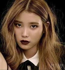 The roots are a silvery gray and the tips are a cool whitish gray. Iu Spotted With Short Blonde Hair For The First Time Ever Koreaboo
