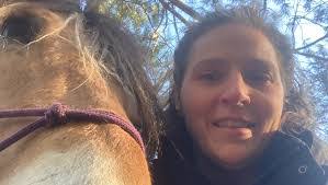 Jane Hendrick's Instagram, Twitter & Facebook