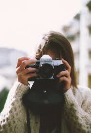 Girl Vintage E Grunge Imagem No We Heart It Girls With Cameras Photography Pictures Camera Photography