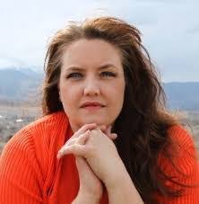 Jill Huber's Instagram, Twitter & Facebook