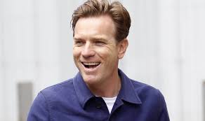 Ewan spots chance to reunite his old gang