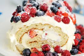 Buche Aux Fruits Rouges Et Mascarpone Buche Aux Fruits Buche Aux Fruits Rouges Recette Entremet