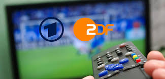 Watching euro 2020 / 2021 live games has never been easier because in many countries the live television rights are kept away from subscription channels. Em 2020 2021 Tv Sendeplan Hier Lauft Die Euro Live Im Fernsehen Stream Fooneo Fussball