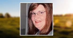 Mae Knott's Instagram, Twitter & Facebook