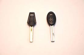 Some new york lock models will have the number stamped on the keys following the sequence 2 letters and 4 to 5 numbers or on a metal tag on the original key ring. Onguard Beast Chain Lock Vs Kryptonite Fahgettaboudit Chain Gearchase