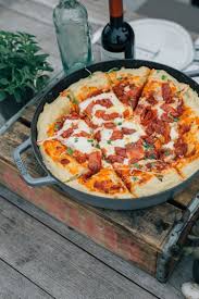 Deep Dish Pizza Madeinstaub Double Handle Skillet By A Cook Named Matt Deep Dish Pizza Dough Deep Dish Pizza Cooking Pizza Dough