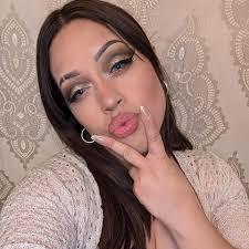 Asia Rhodes's Instagram, Twitter & Facebook