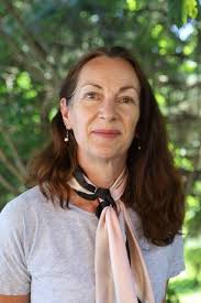 Karen Toon's Instagram, Twitter & Facebook