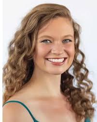 ⭐️Teacher Spotlight⭐️ Phoebe Perry Phoebe will be teaching our Intermediate  Ballet Class! She will plan this class for adults who have already had some  sort of ballet experience, geared towards those adults