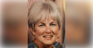 Beth Purcell's Instagram, Twitter & Facebook