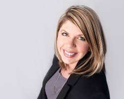 Kerri Montgomery's Instagram, Twitter & Facebook